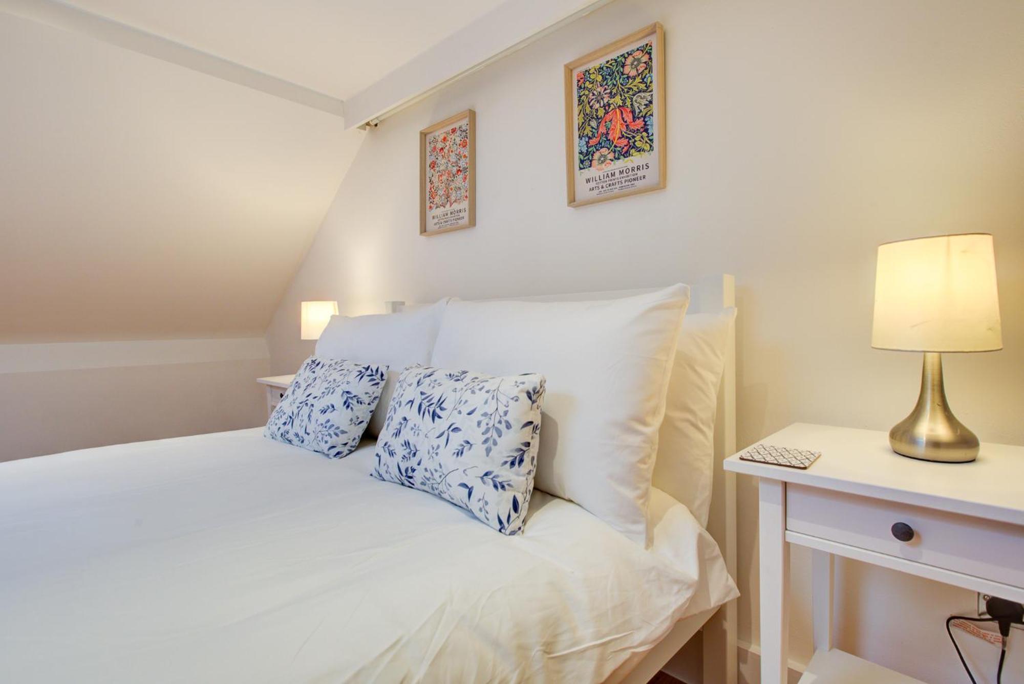Wonderful Two-Bedroom Apartment Londres Extérieur photo