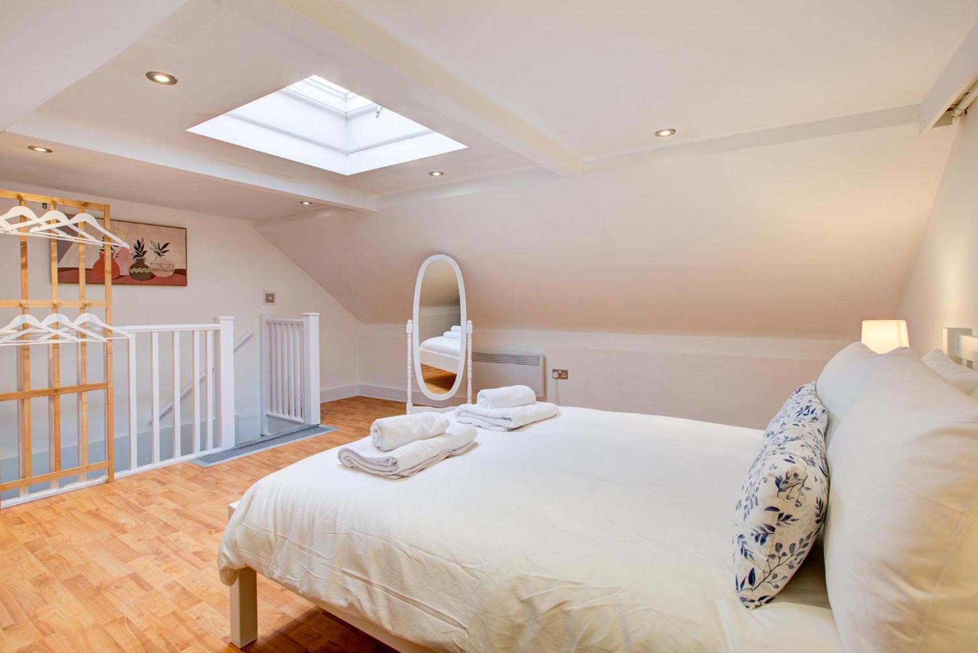 Wonderful Two-Bedroom Apartment Londres Extérieur photo