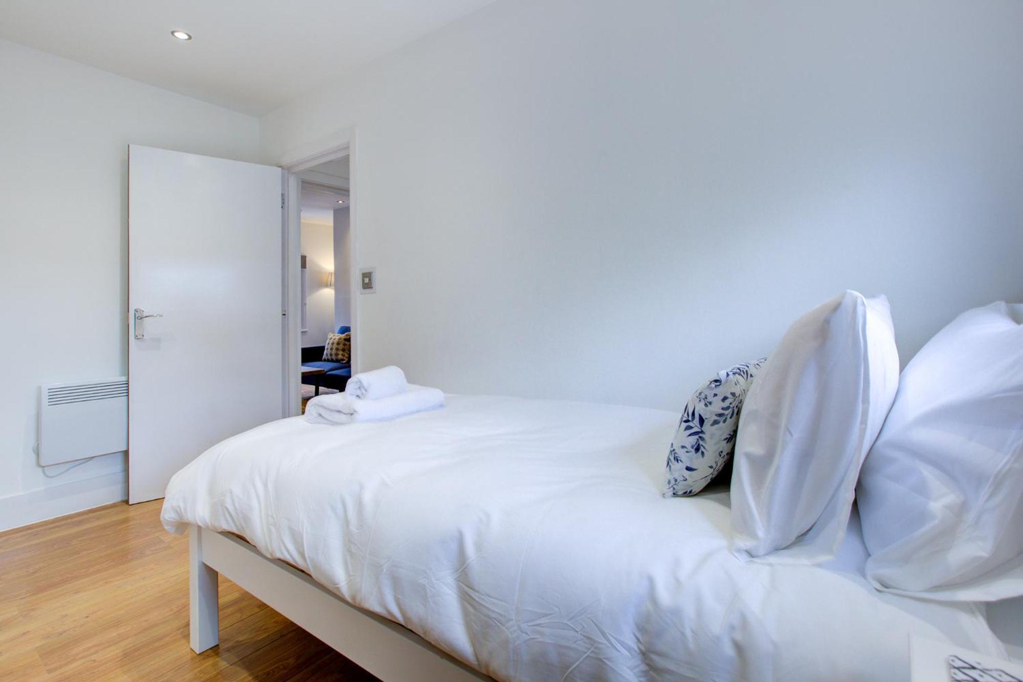 Wonderful Two-Bedroom Apartment Londres Extérieur photo